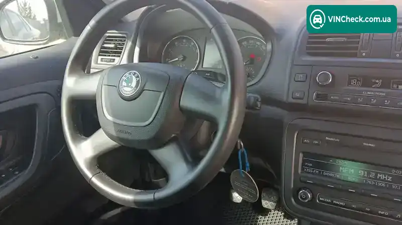 Skoda Roomster 2012, фото з оголошення 2 з 21, VIN TMBNM25J1C7038968