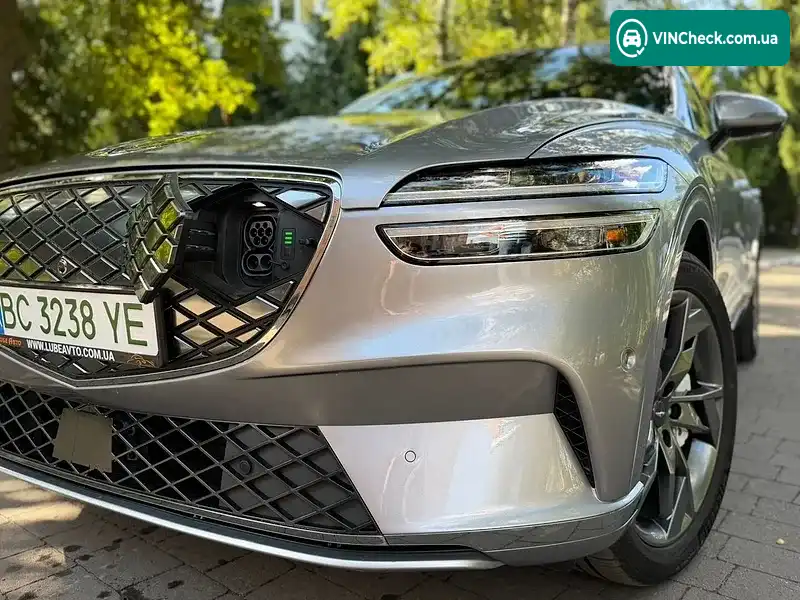 Genesis GV70 EV 2023, фото з оголошення 2 з 20, VIN 5NMMCET13PH000871