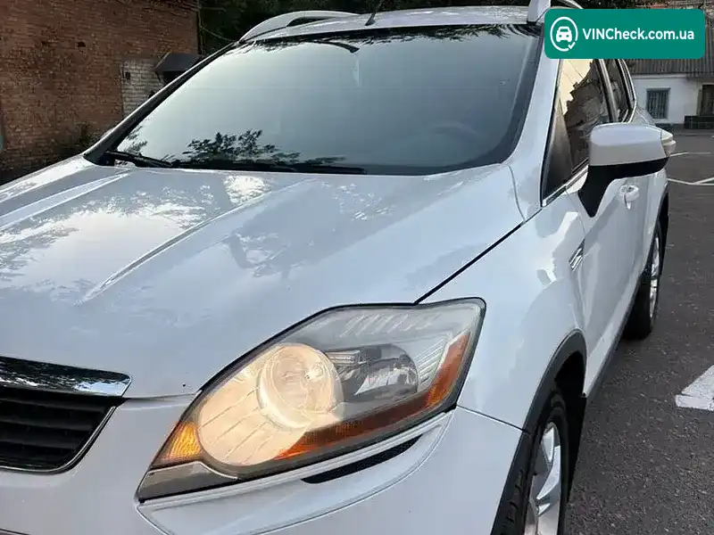 Ford Kuga 2010, фото з оголошення 2 з 17, VIN WF0RXXGCDRAP55018
