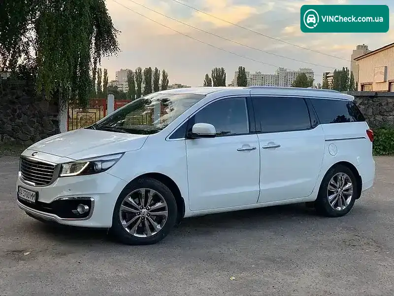 Kia Carnival 2016, фото з оголошення 2 з 18, VIN KNAMB81ABHS300125