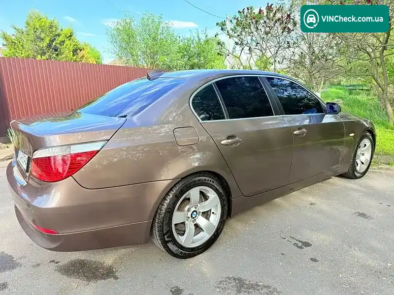 BMW 5 Series 2006, фото з оголошення 2 з 21, VIN WBANE31020B952538