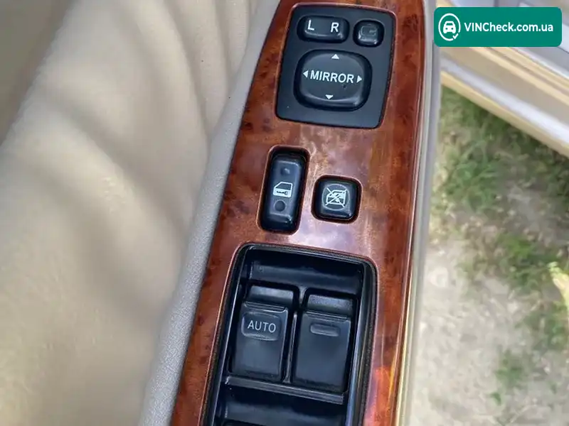 Toyota Camry 2003, фото з оголошення 2 з 7, VIN JTDBH30K600008446