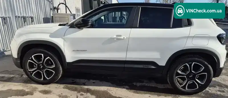 Jeep Avenger 2024, фото з оголошення 2 з 17, VIN ZACNJAC58RJL25826