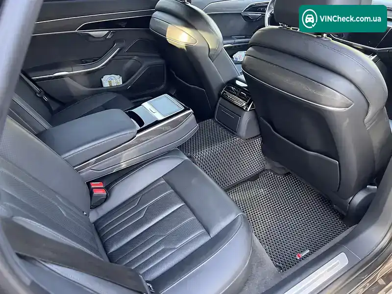 Audi A8 2021, фото з оголошення 1 з 21, VIN WAUZZZF82MN023705