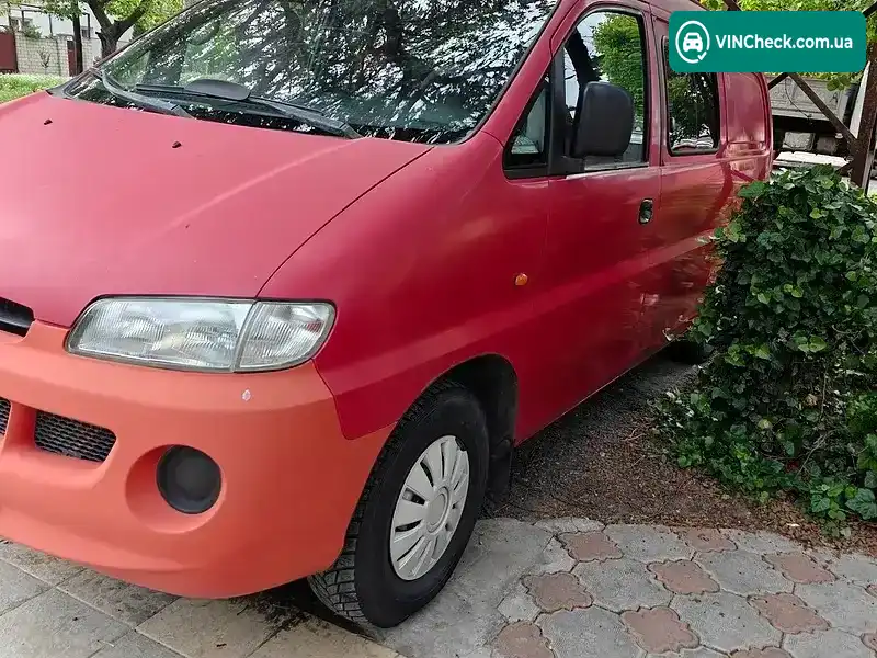 Hyundai H 200 1999, фото з оголошення 2 з 13, VIN KMJWVH7FPYU165986