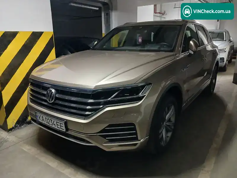 Volkswagen Touareg 2018, фото з оголошення 1 з 20, VIN WVGZZZCRZKD001687