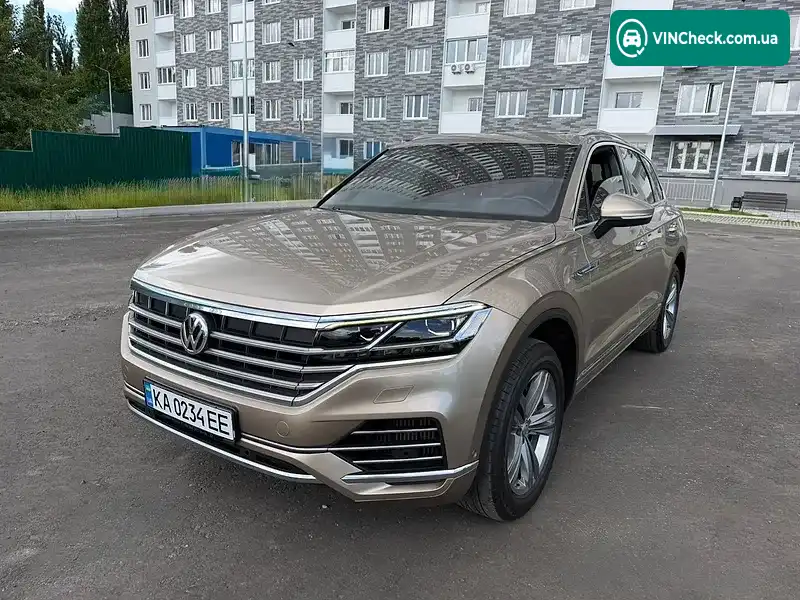 Volkswagen Touareg 2018, фото з оголошення 2 з 20, VIN WVGZZZCRZKD001687