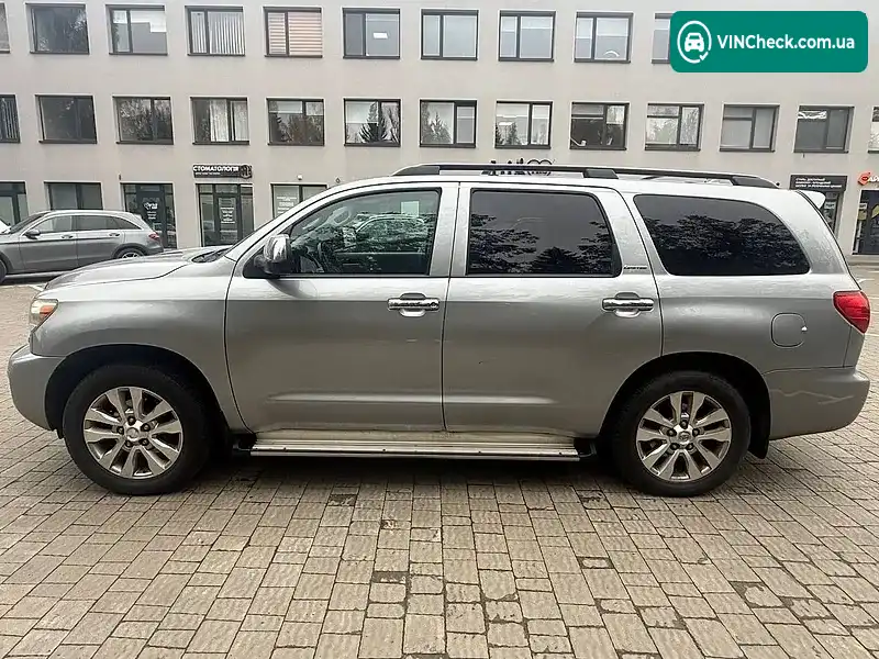 Toyota Sequoia 2012, фото з оголошення 2 з 9, VIN 5TDKY5G11DS043844