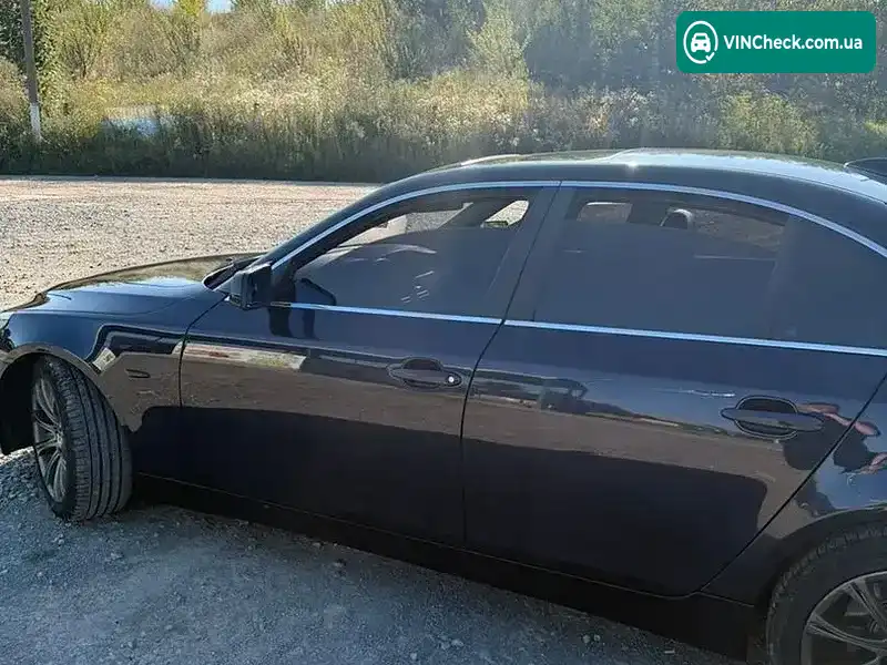 BMW 5 Series 2004, фото з оголошення 2 з 20, VIN WBANC710X0B629383