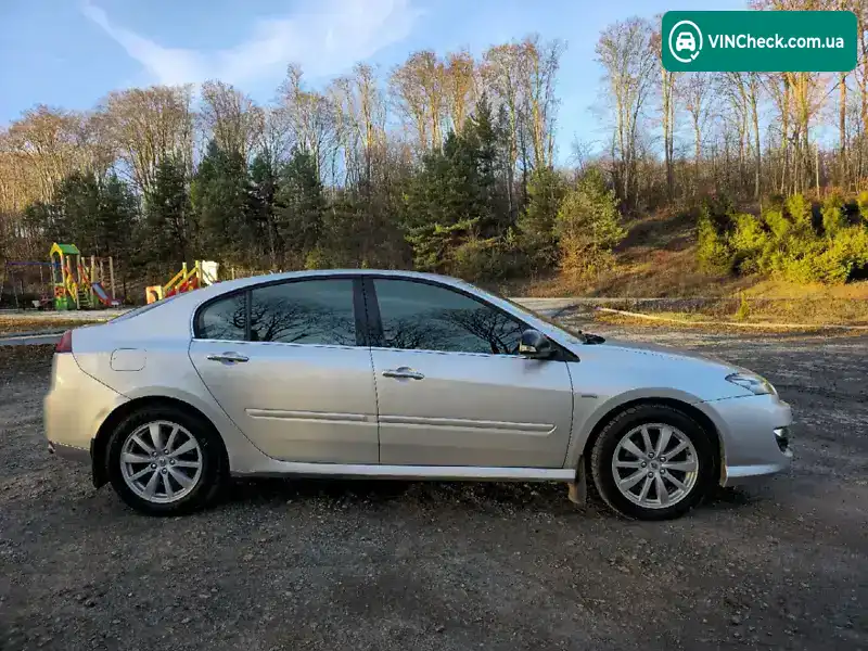 Renault Laguna 2011, фото з оголошення 2 з 14, VIN VF1BT390E44982138