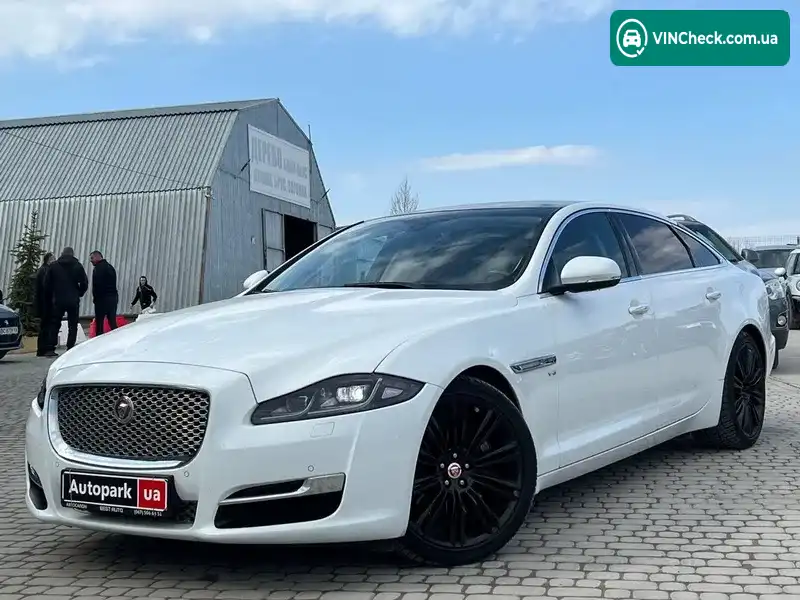 Jaguar XJ 2017, фото з оголошення 2 з 20, VIN SAJAA268XH8W11579