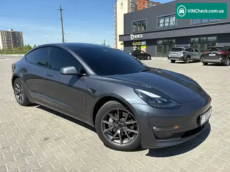 Tesla Model 3 2023, фото з оголошення 2 з 15, VIN 5YJ3E1EB5PF700106