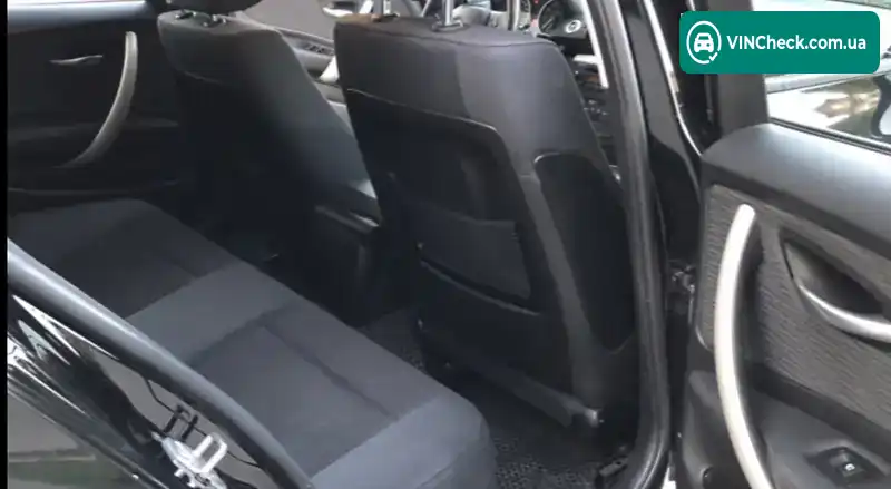 BMW 1 Series 2009, фото з оголошення 2 з 10, VIN WBAUH31020E330149