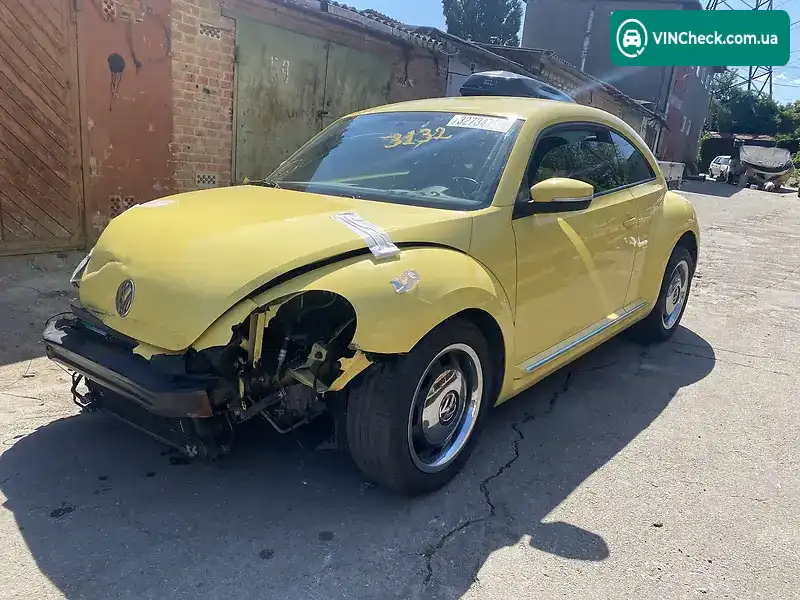 Volkswagen Beetle 2012, фото з оголошення 2 з 9, VIN 3VWJX7AT2CM633132
