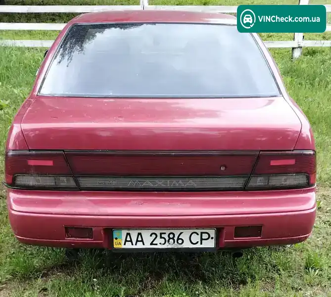 Nissan Maxima 1989, фото з оголошення 2 з 8, VIN JN100HJ30U0007283