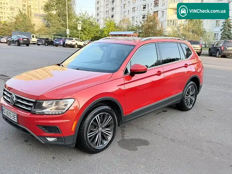 Volkswagen Tiguan 2018, фото з оголошення 1 з 20, VIN 3VV2B7AX0KM013792
