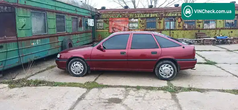 Opel Vectra 1992, фото з оголошення 1 з 6, VIN W0L000089P1045742