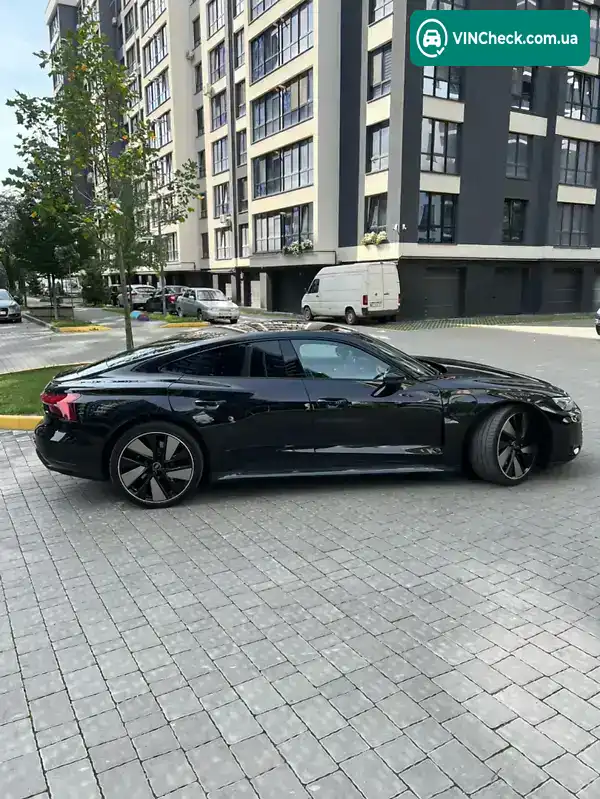 Audi e-tron GT 2021, фото з оголошення 1 з 21, VIN WAUZZZFW8N7000661