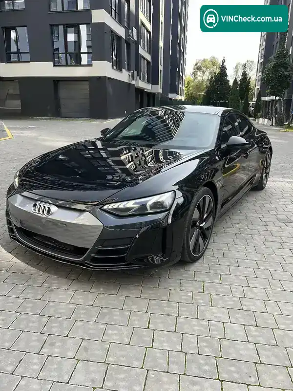 Audi e-tron GT 2021, фото з оголошення 2 з 21, VIN WAUZZZFW8N7000661