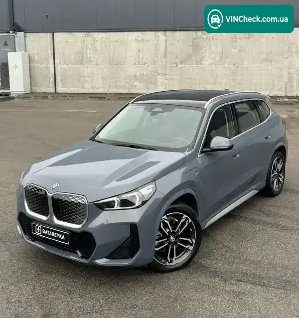 BMW iX1 2024, фото з оголошення 2 з 18, VIN LBV51FX0XRM932205