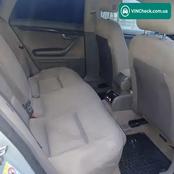 Audi A4 2004, фото з оголошення 1 з 9, VIN WAUZZZ8E85A085895
