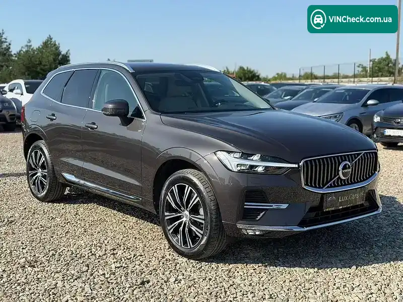 Volvo XC60 2022, фото з оголошення 1 з 20, VIN LYVUZK9VDNB068907