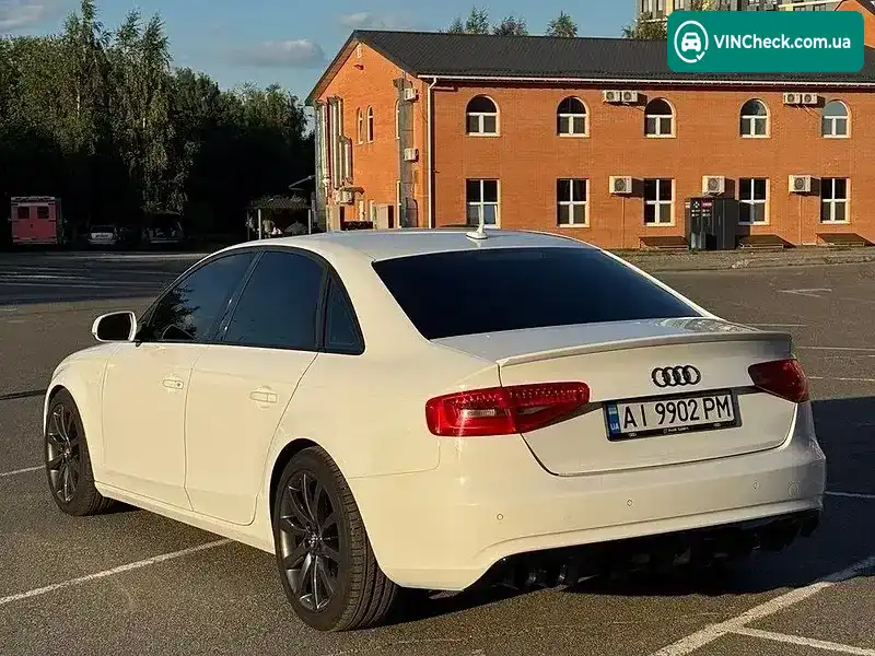 Audi A4 2012, фото з оголошення 2 з 12, VIN WAUEFAFL9DN025075