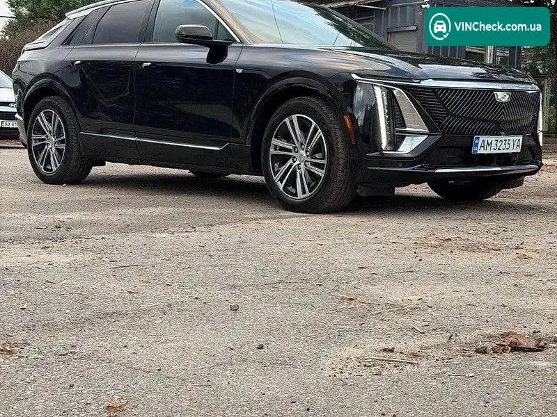 Cadillac Lyriq 2023, фото з оголошення 1 з 10, VIN 1GYKPPRK7RZ115781