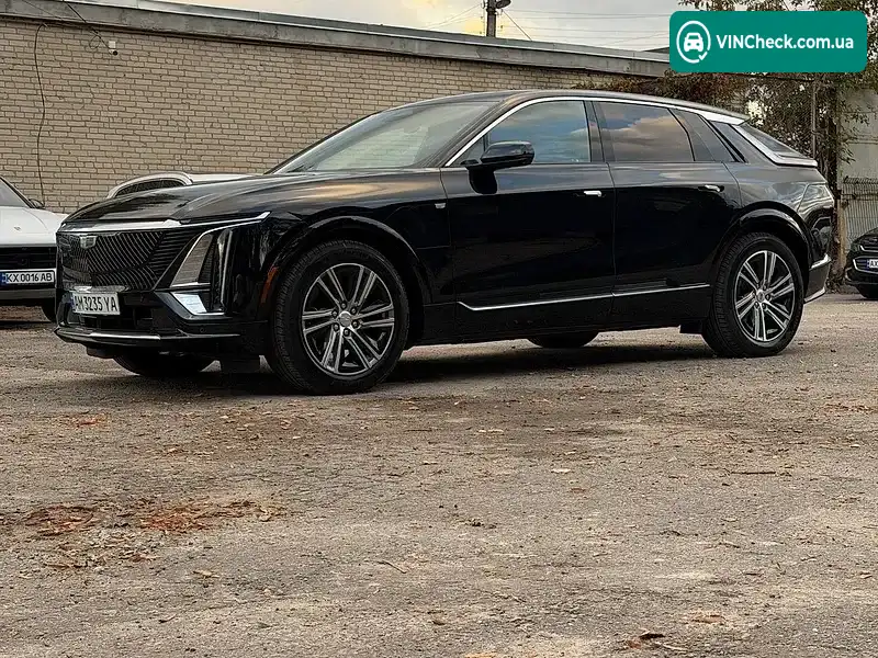 Cadillac Lyriq 2023, фото з оголошення 2 з 10, VIN 1GYKPPRK7RZ115781