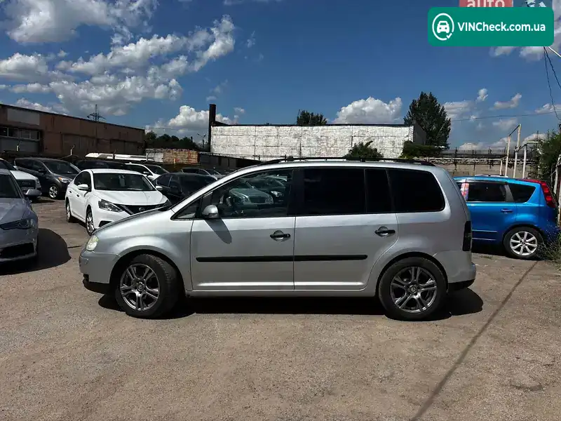 Volkswagen Touran 2003, фото з оголошення 2 з 20, VIN WVGZZZ1TZ4W029259