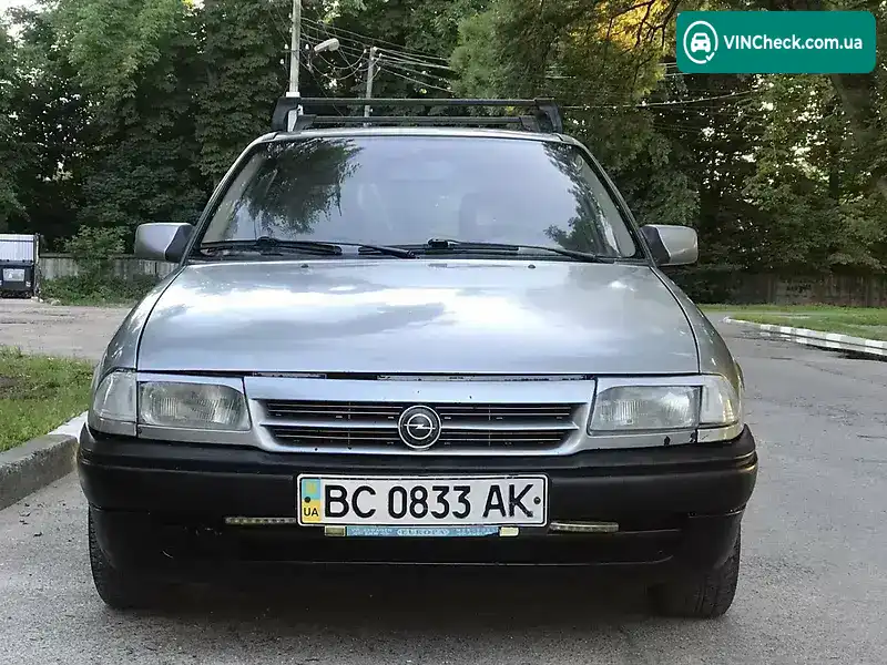 Opel Astra 1992, фото з оголошення 2 з 9, VIN W0L000058S5314232