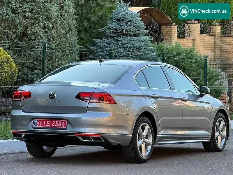 Volkswagen Passat 2021, фото з оголошення 2 з 20, VIN WVWZZZ3CZME020272