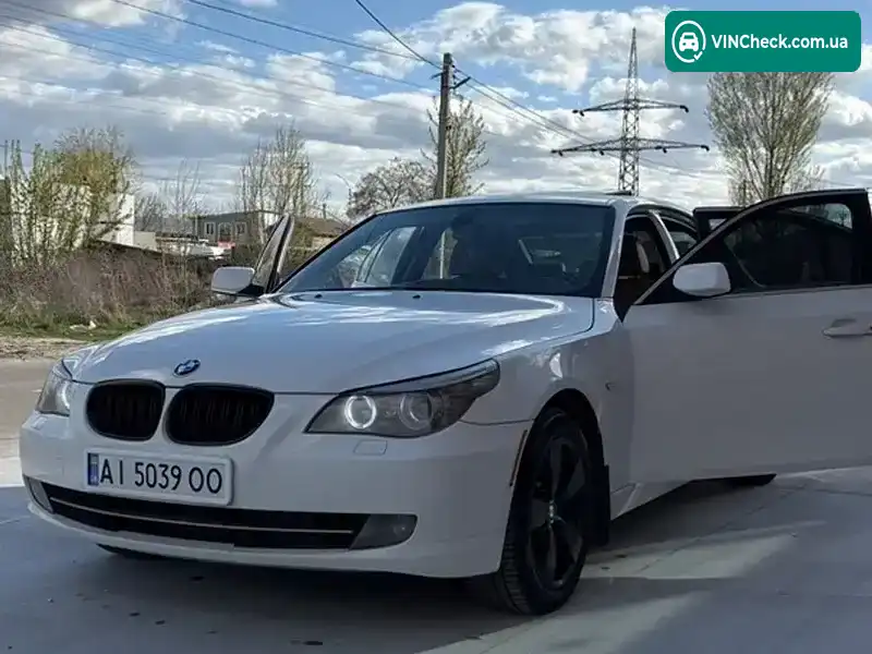BMW 5 Series 2007, фото з оголошення 2 з 21, VIN WBANV13578CZ55339
