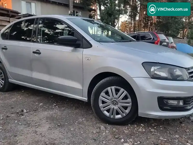 Volkswagen Polo 2017, фото з оголошення 2 з 10, VIN XW8ZZZ61ZHG038573