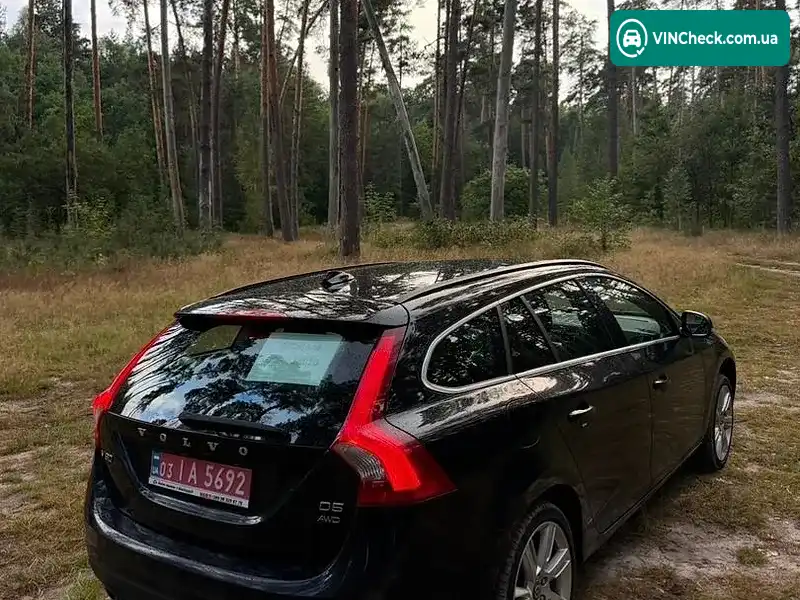 Volvo V60 2012, фото з оголошення 2 з 20, VIN YV1FW8256C1074245