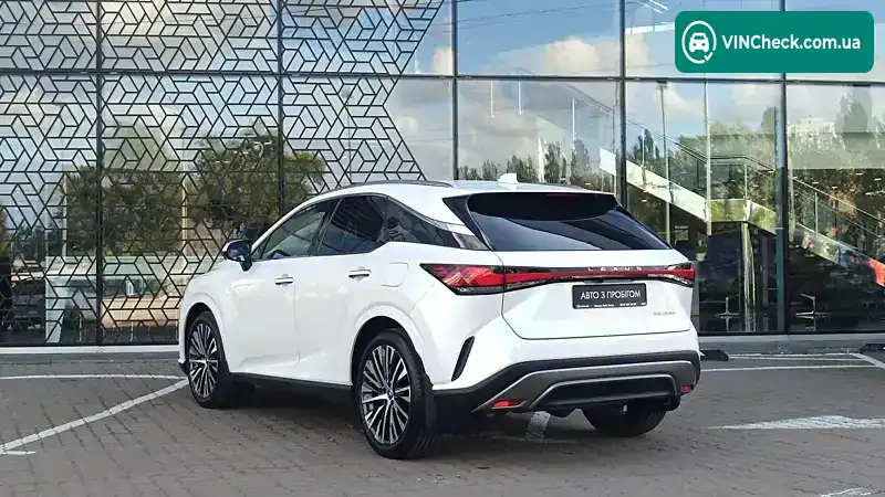 Lexus RX 2023, фото з оголошення 2 з 21, VIN JTJCHBJA602001759