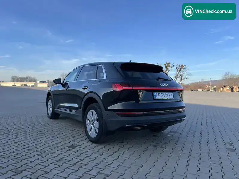 Audi e-tron 2022, фото з оголошення 2 з 21, VIN WAUZZZGE6NB039901