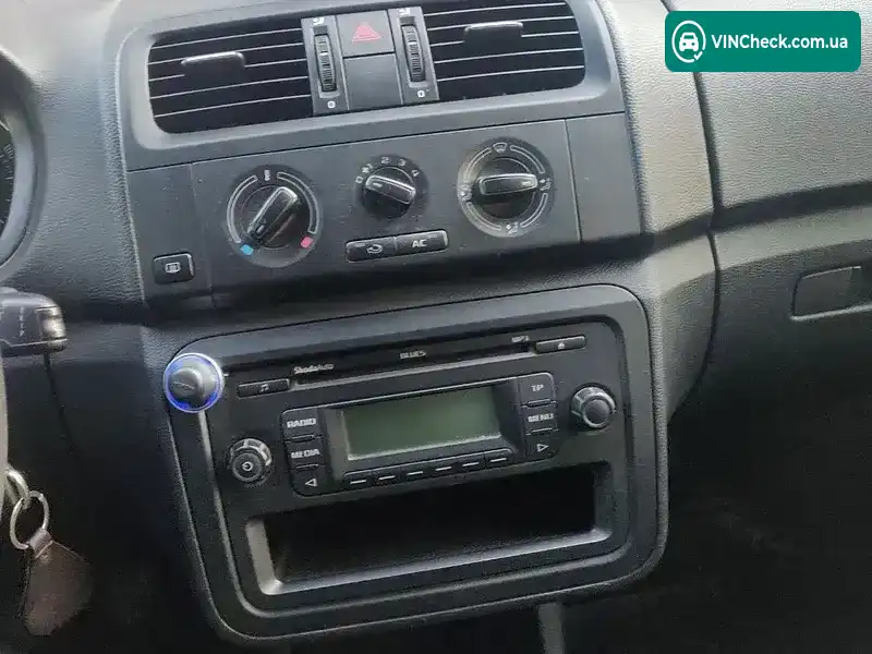 Skoda Roomster 2012, фото з оголошення 2 з 8, VIN TMBNK25J3D7022648