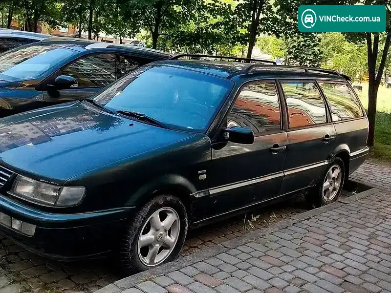 Volkswagen Passat 1996, фото з оголошення 2 з 7, VIN WVWZZZ3AZTE114248