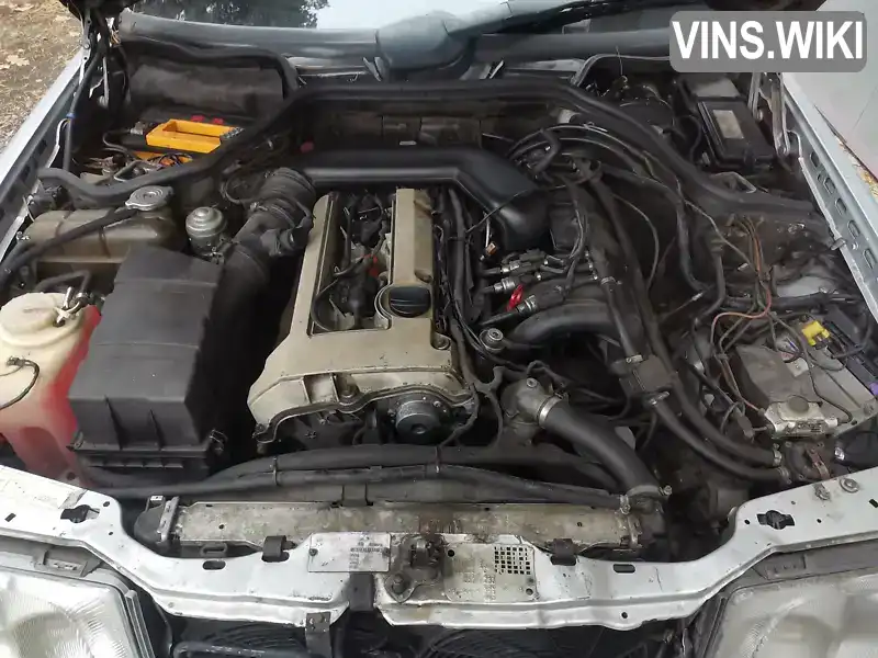 Mercedes-Benz E-Class 1992, фото з оголошення 2 з 18, VIN WDB1240281B865978