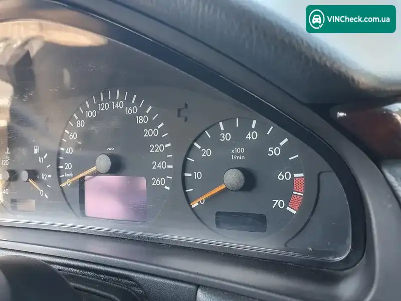 Mercedes-Benz E-Class 2002, фото з оголошення 2 з 13, VIN WDB1241261J048373