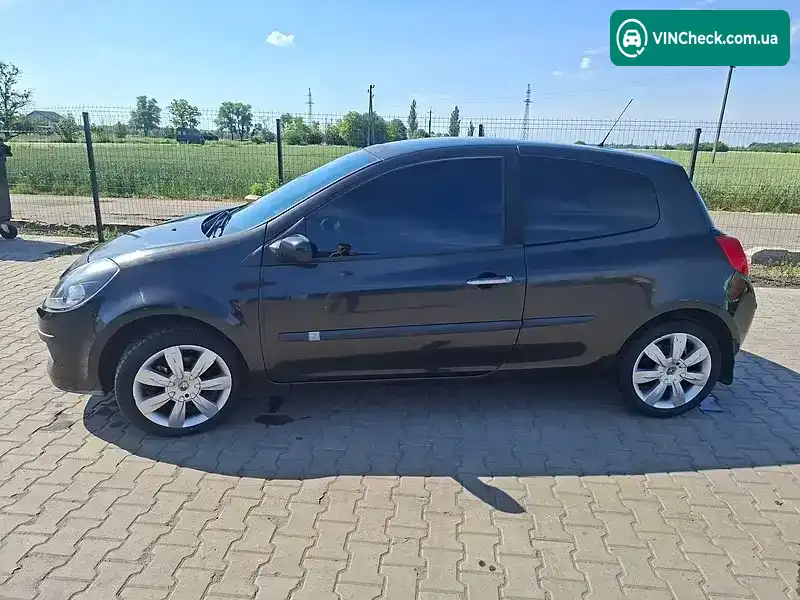 Renault Clio 2006, фото з оголошення 1 з 10, VIN VF1CRCB0H36495453