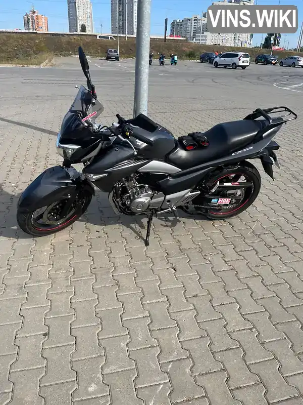 Suzuki GSR 250 2015, фото з оголошення 1 з 3, VIN LC6GJ55D001106419