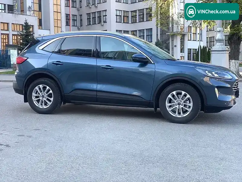 Ford Kuga 2023, фото з оголошення 1 з 21, VIN WF0FXXWPMFPK59632