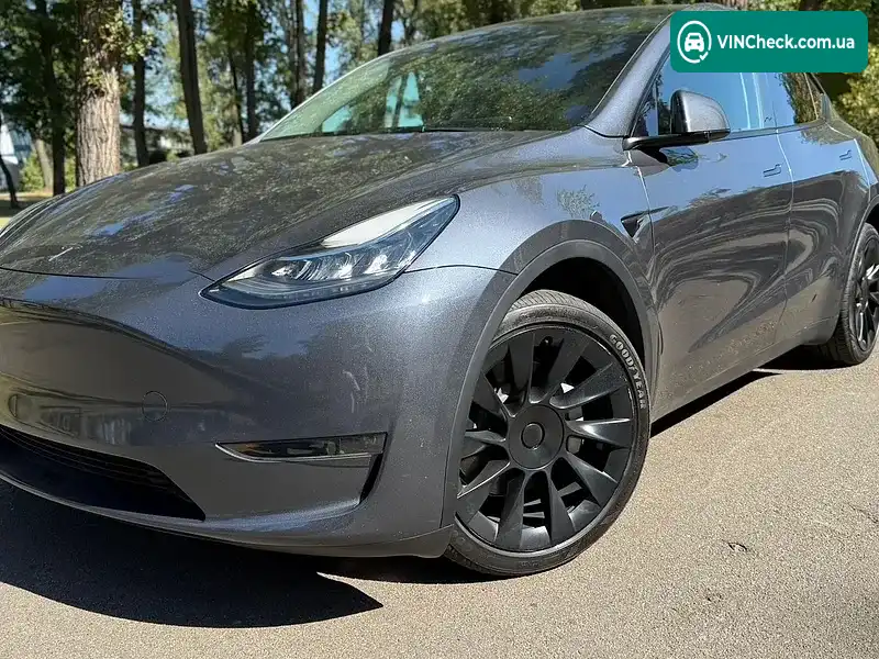 Tesla Model Y 2023, фото з оголошення 2 з 20, VIN 7SAYGDEE3PA033905