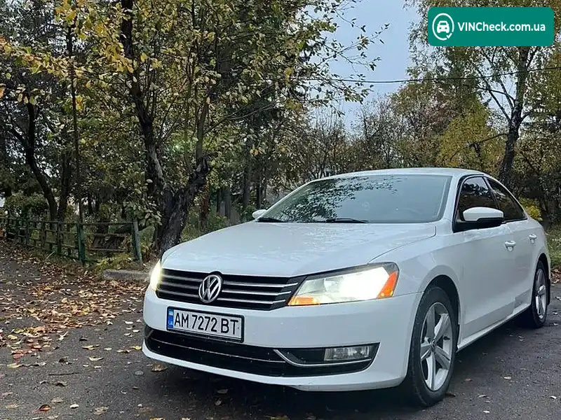 Volkswagen Passat 2012, фото з оголошення 2 з 20, VIN 1VWBH7A32DC051391