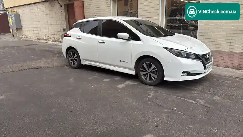 Nissan Leaf 2018, фото з оголошення 1 з 18, VIN SJNFAAZE1U0033225