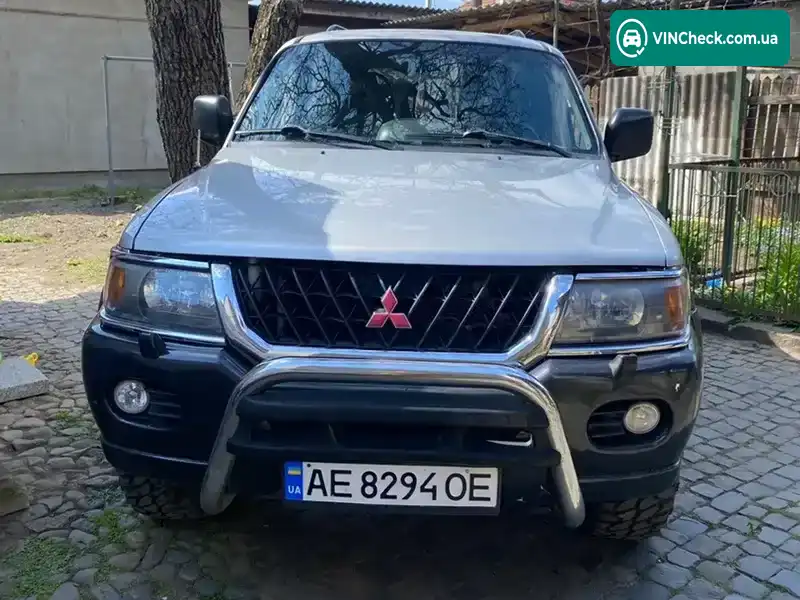 Mitsubishi Pajero 2003, фото з оголошення 2 з 20, VIN JMB0NK9603J000301