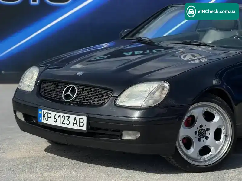 Mercedes-Benz SLK-Class 1999, фото з оголошення 2 з 10, VIN WDB1704471F125223