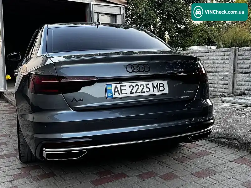 Audi A4 2019, фото з оголошення 1 з 20, VIN WAUENAF47LN006714